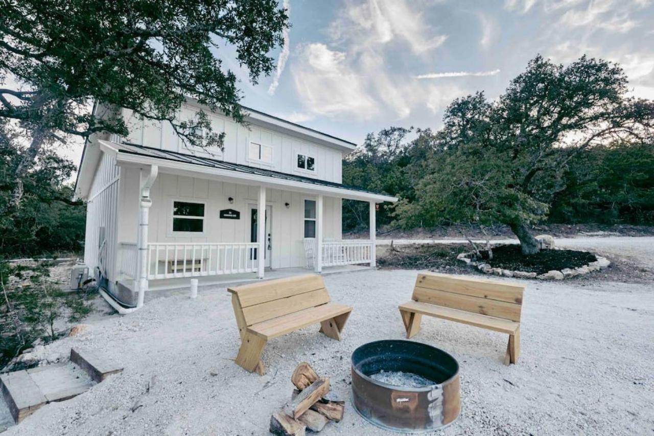 فيلا Hummingbird Haus - Hill Country Views On 20 Acres With Firepit Spring Branch المظهر الخارجي الصورة