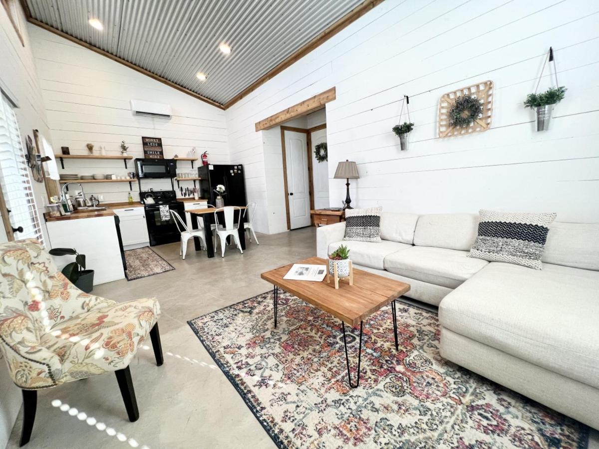 فيلا Hummingbird Haus - Hill Country Views On 20 Acres With Firepit Spring Branch المظهر الخارجي الصورة